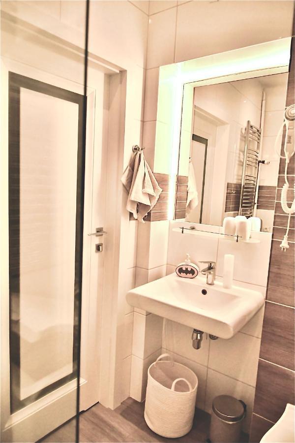Apartment Kondor Shekspir *